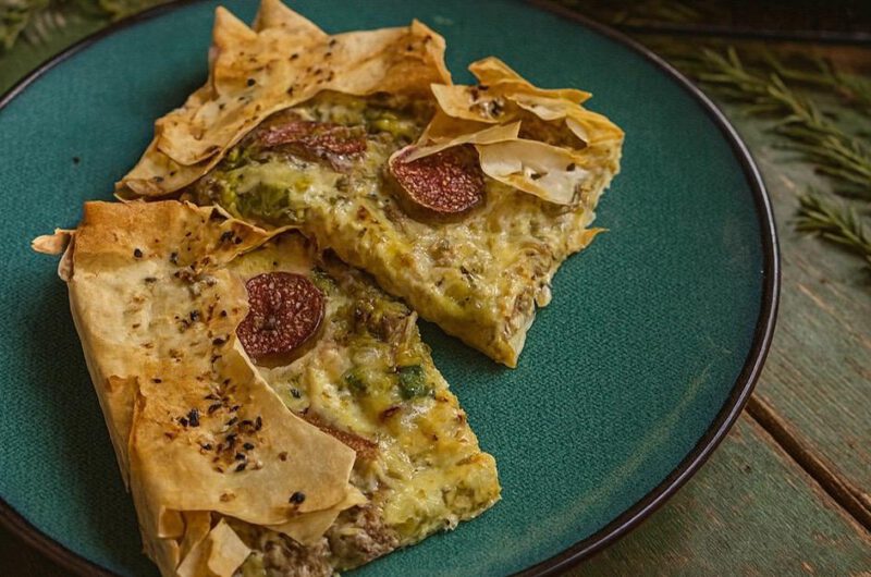 Yufka mit Lauch, Feigen, Brie & Hackfleisch